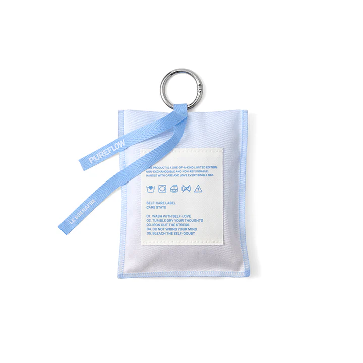 LE SSERAFIM - PUREFLOW PT.1 LE SSERAFIM OFFICIAL MD SACHET
